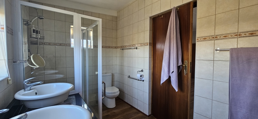 3 Bedroom Property for Sale in Stilbaai Wes Western Cape